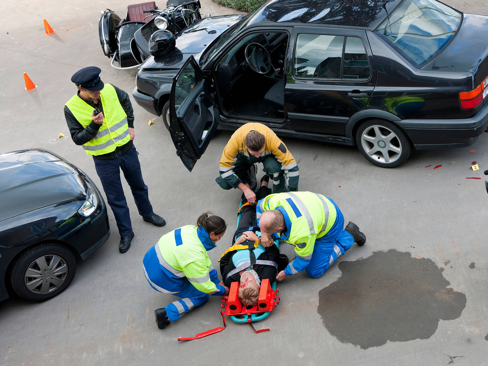 Navigating the Aftermath: How a Car Accident Lawyer Can Help You
